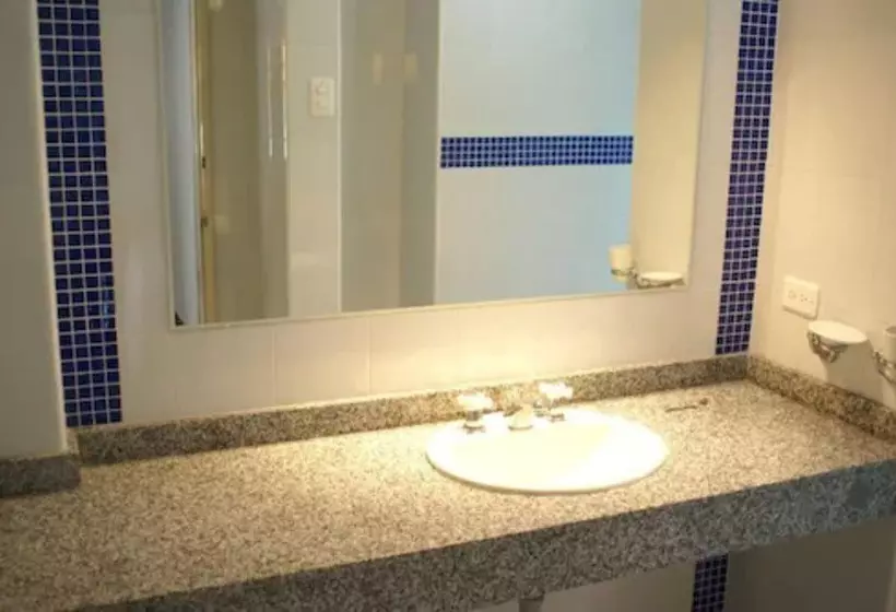 Fotos del hotel Vallclaire Suites:  17