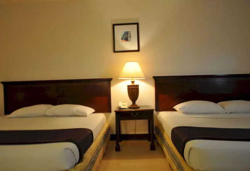 Fotos del hotel Subic Bay Travelers  & Event Center:  10
