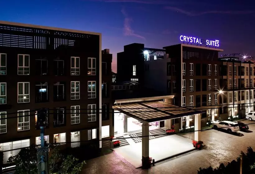 Crystal Suites Suvarnabhumi Airport