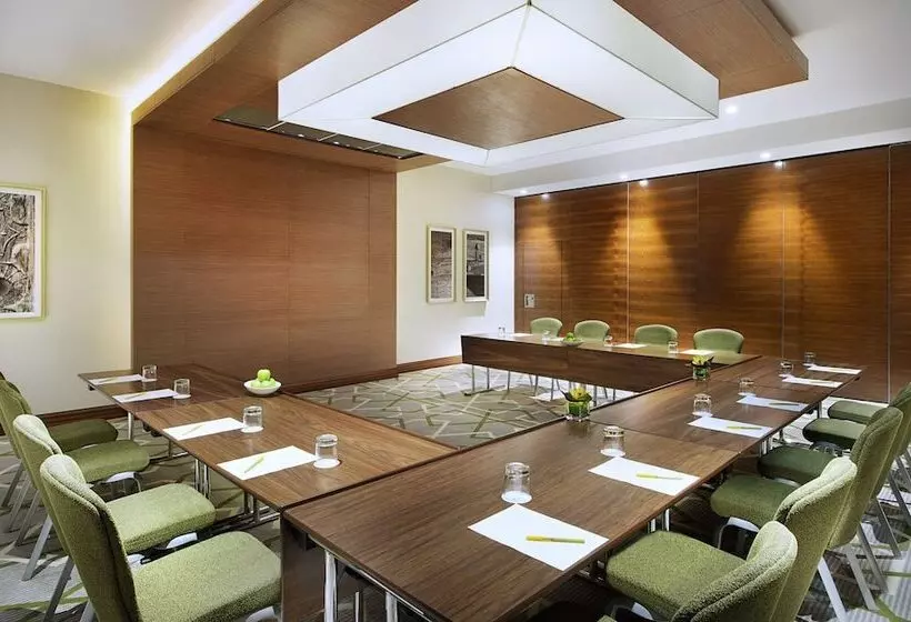 Fotos del hotel Hilton Garden Inn Dubai Al Muraqabat  Deira:  15