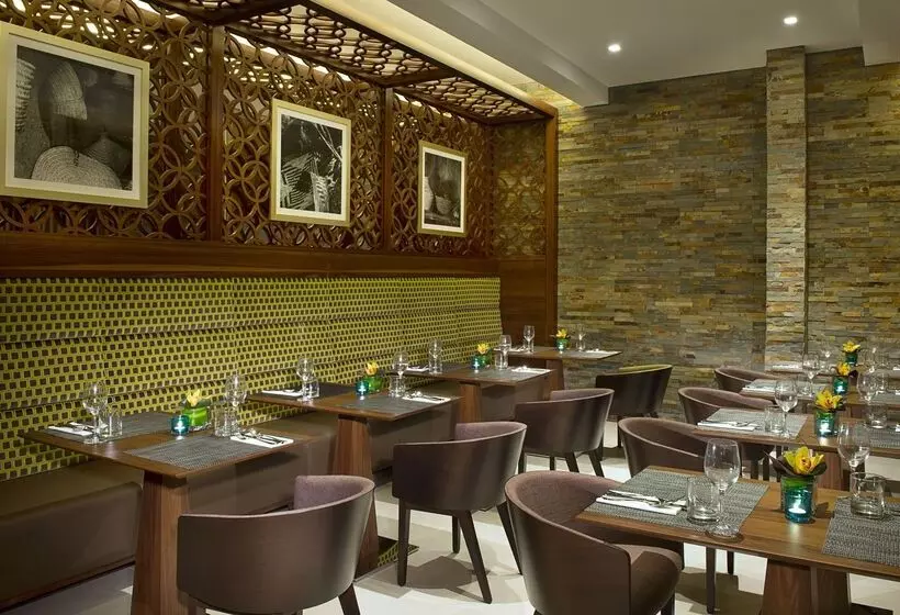 Fotos del hotel Hilton Garden Inn Dubai Al Muraqabat  Deira:  30