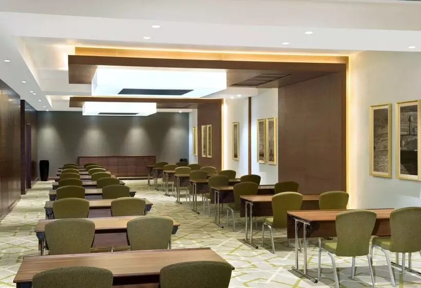 Fotos del hotel Hilton Garden Inn Dubai Al Muraqabat  Deira:  41