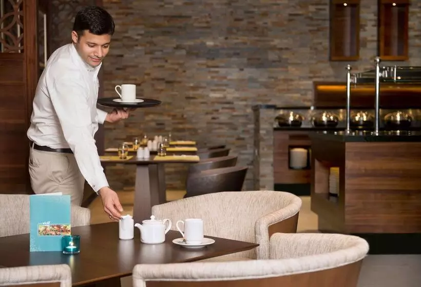 Fotos del hotel Hilton Garden Inn Dubai Al Muraqabat  Deira:  51