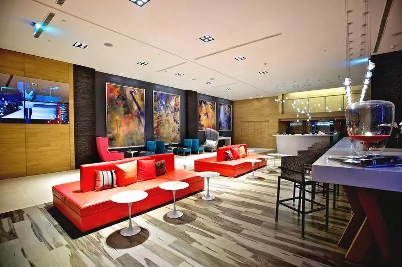 Fx Inn Kaohsiung Zhonghua Road Branch