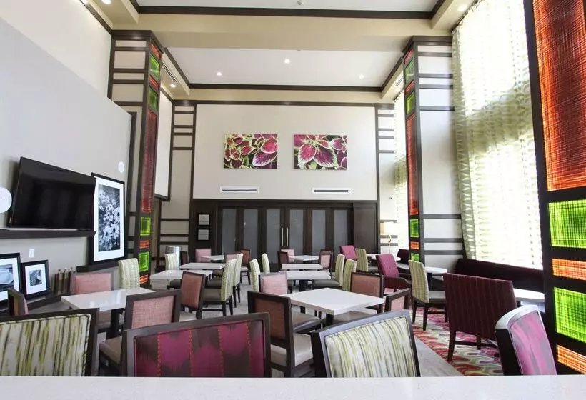Fotos del hotel Hampton Inn & Suites Dallas Market Center:  6