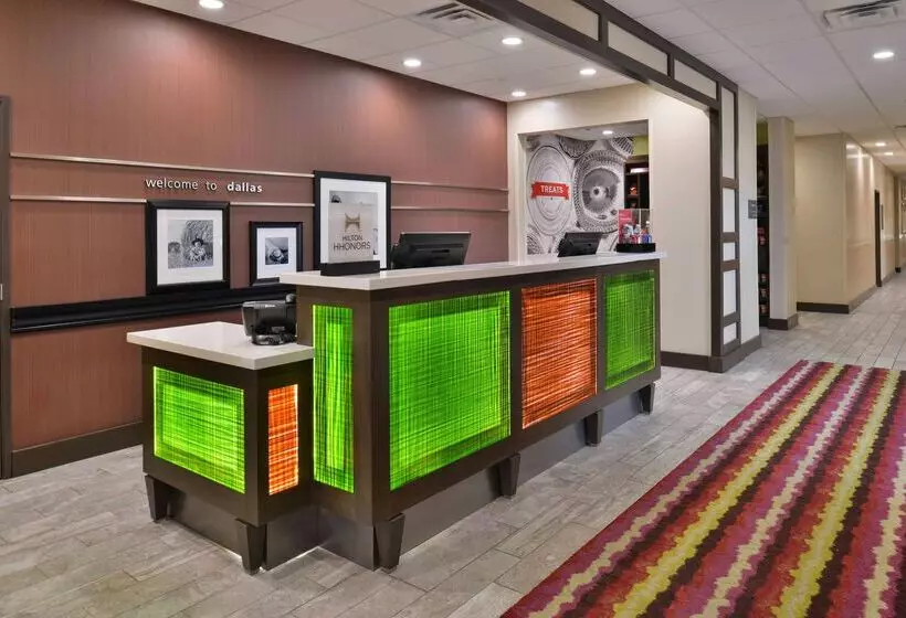 Fotos del hotel Hampton Inn & Suites Dallas Market Center:  23