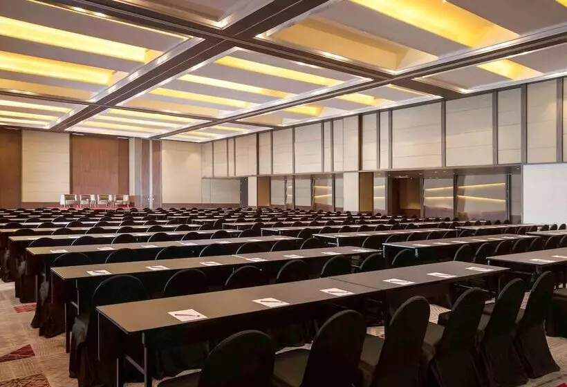 Fotos del hotel Novotel Makassar Grand Shayla:  24