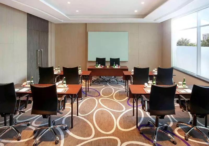 Fotos del hotel Novotel Makassar Grand Shayla:  6