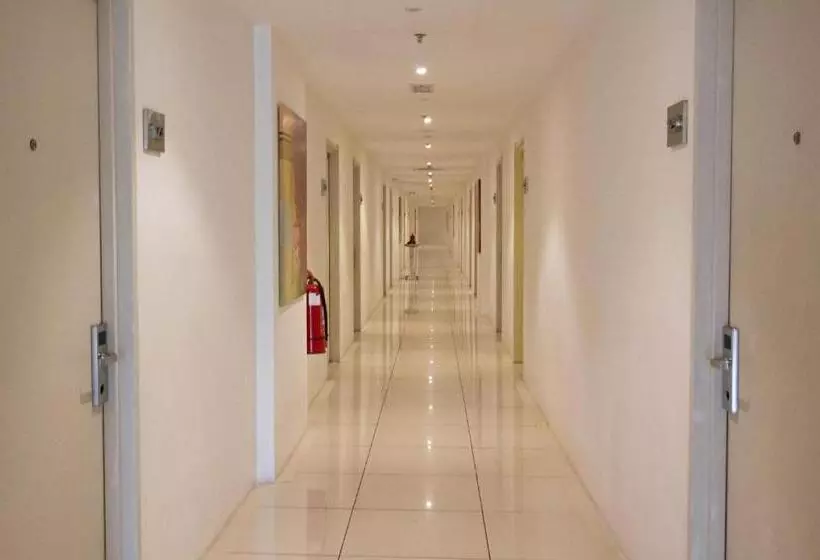 Fotos del hotel C Y C Heritage:  3