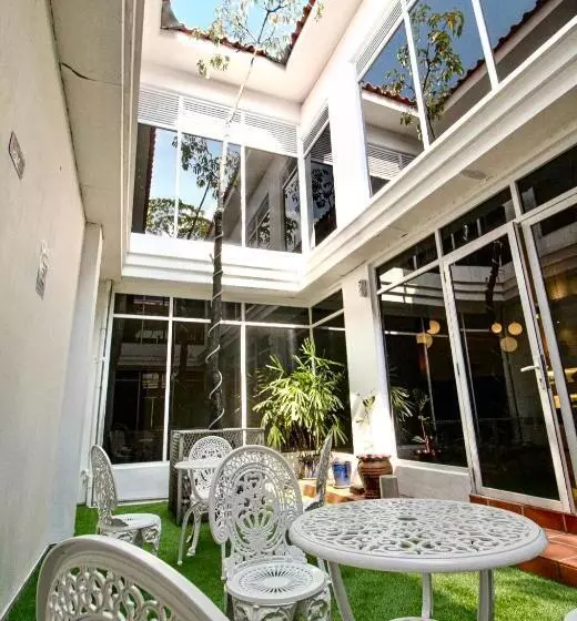 Fotos del hotel C Y C Heritage:  9