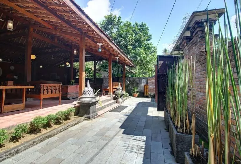 Fotos del hotel Cempaka Villa Borobudur:  5