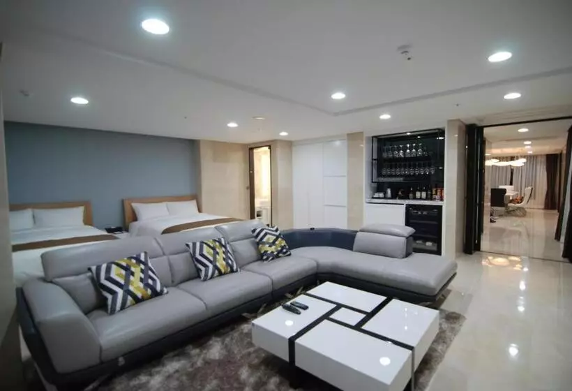 Fotos del hotel Mstay:  21