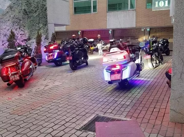 Fotos del hotel Charming Motel:  15