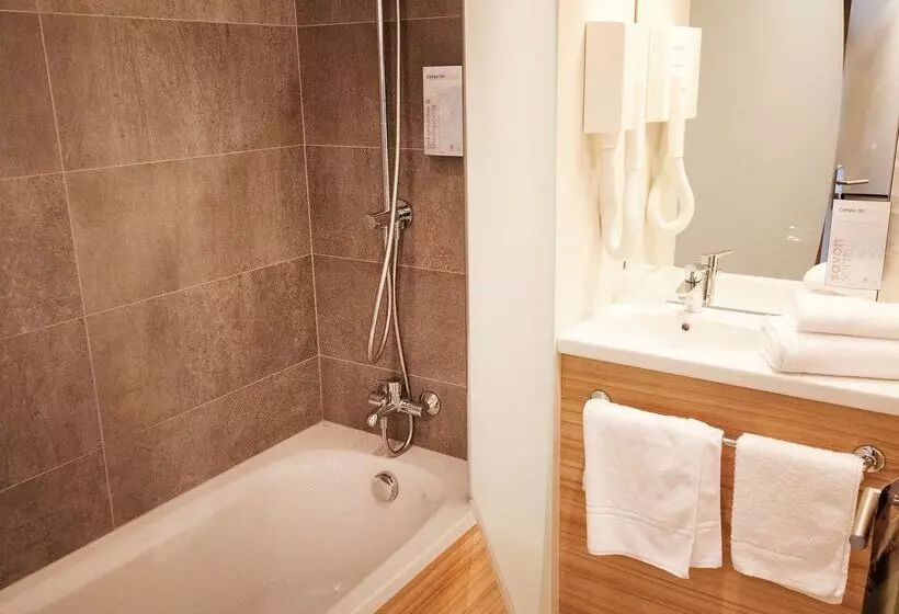 Fotos del hotel Campanile Clermont Ferrand Centre:  5