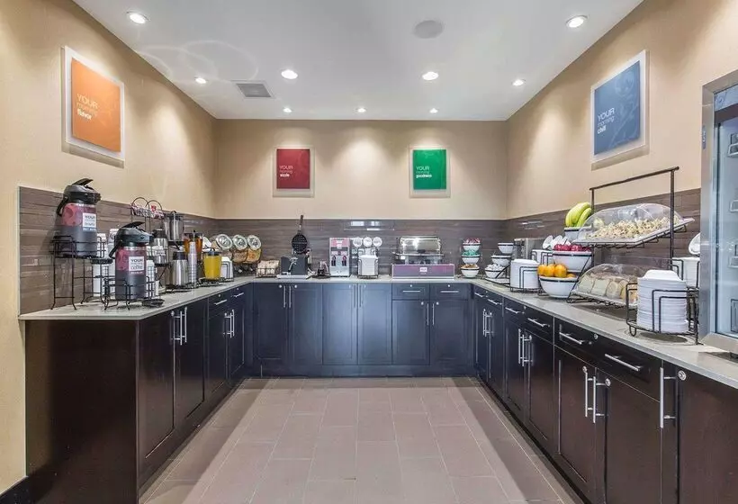 Fotos del hotel Comfort Inn & Suites Airport North:  5