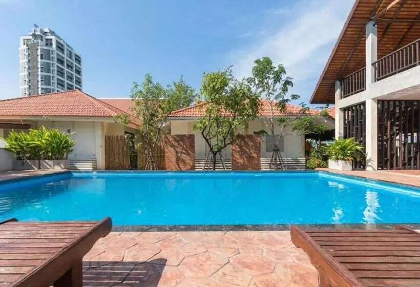 Fotos del hotel Lotusland Resort:  12