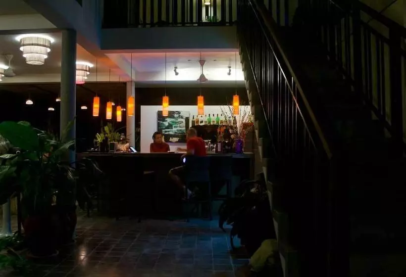 Fotos del hotel Battambang Resort:  4