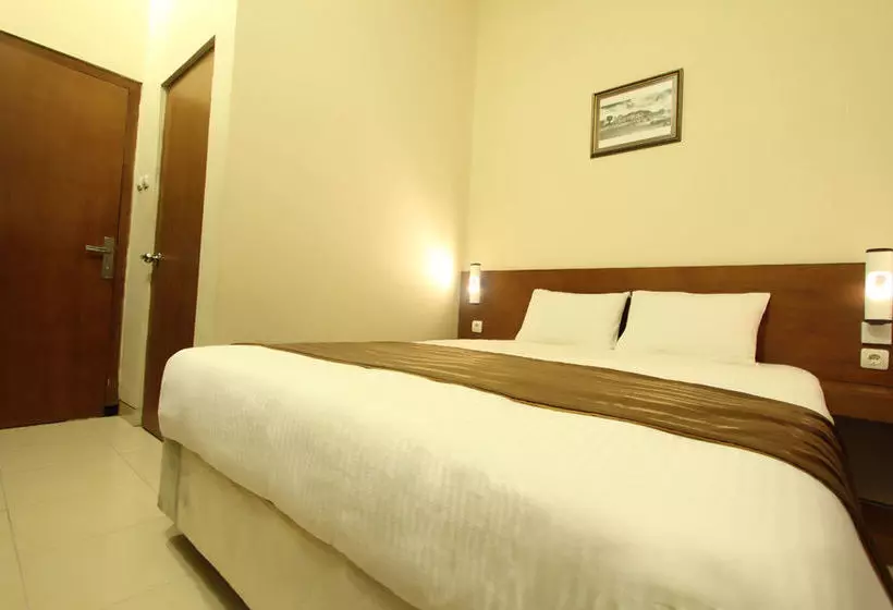 Fotos del hotel Grand Surya Hotel Yogyakarta:  21