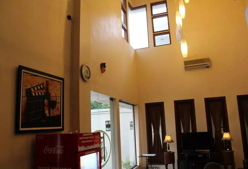 Fotos del hotel Grand Surya Hotel Yogyakarta:  17