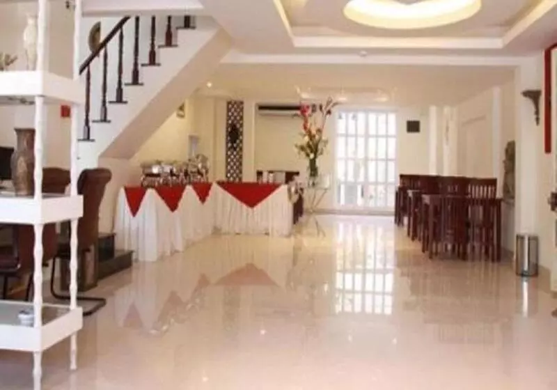 Fotos del hotel Hoang Le:  16