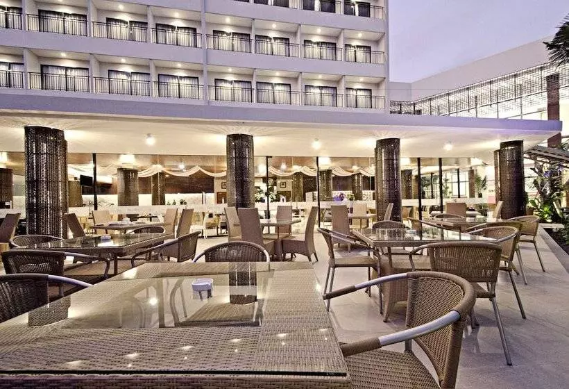 Fotos del hotel Ijen Suites Resort & Convention:  9