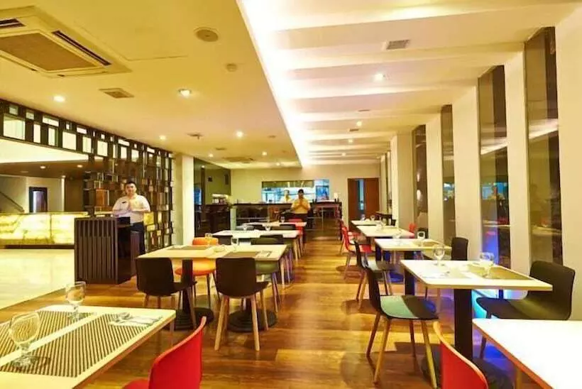 Fotos del hotel J Hotel - Bandara Soekarno Hatta:  9