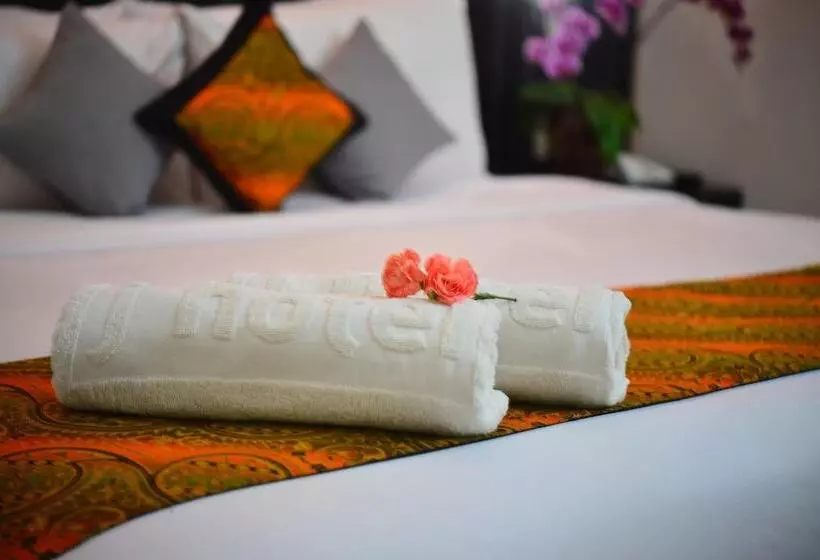 Fotos del hotel J Hotel - Bandara Soekarno Hatta:  15