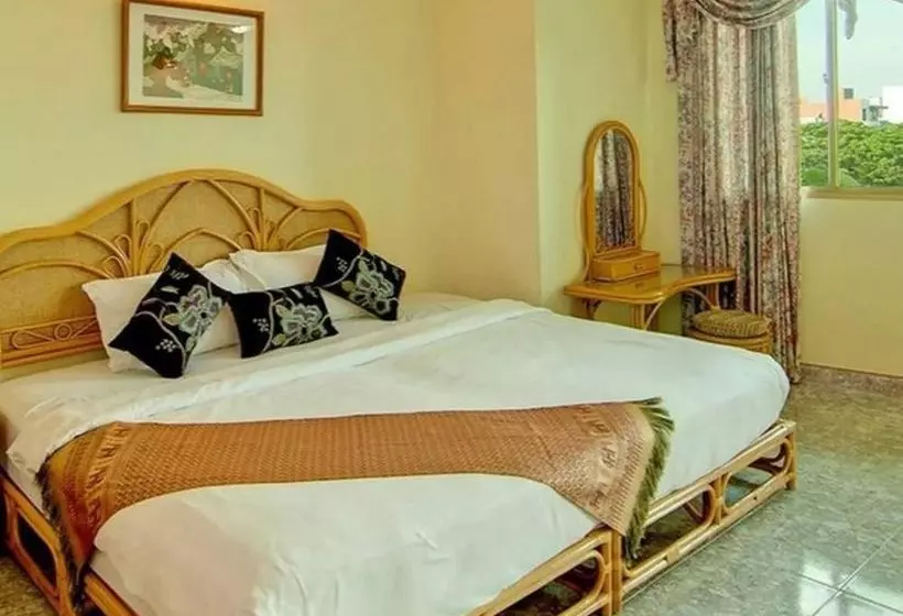 Fotos del hotel Evergreen:  11