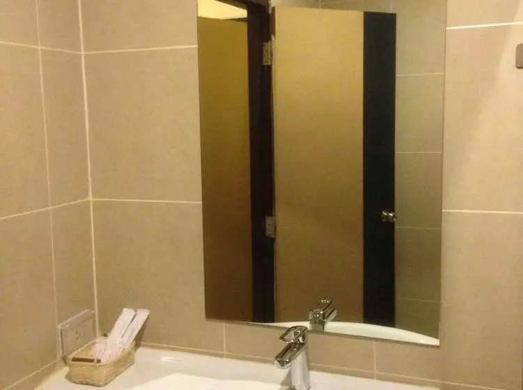 Fotos del hotel Ploenlay:  7