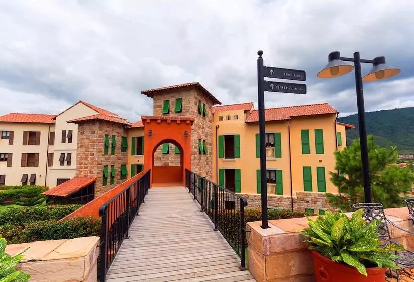 Fotos del hotel Town Square Suites By Toscana Valley:  21