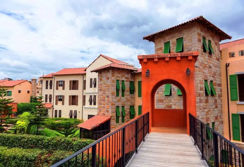 Fotos del hotel Town Square Suites By Toscana Valley:  18