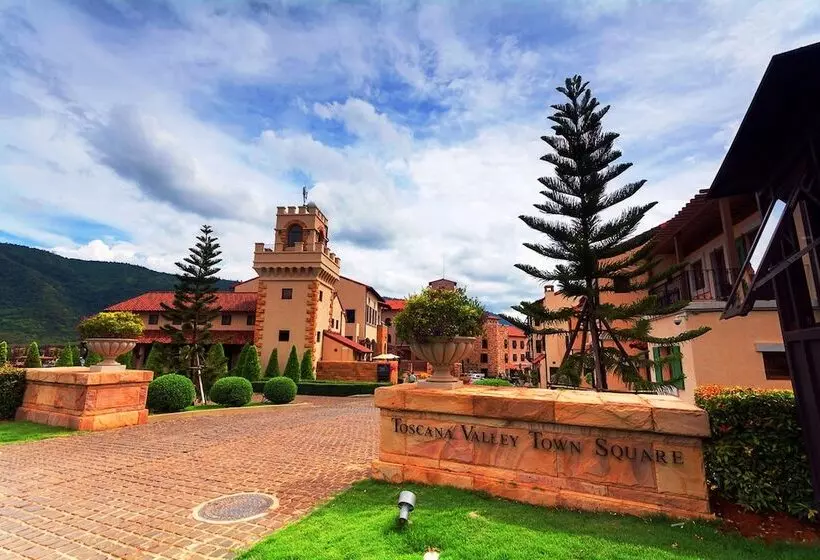 Fotos del hotel Town Square Suites By Toscana Valley:  11