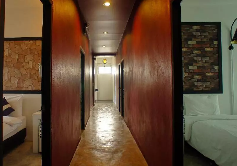 Fotos del hotel Walking Street Residence:  2