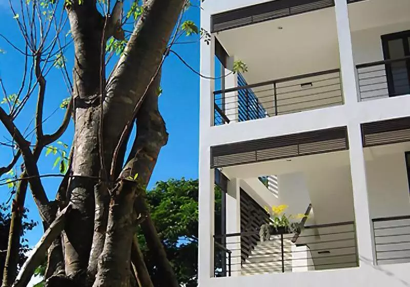 Fotos del hotel 296 The Radtanaiya Residence:  17