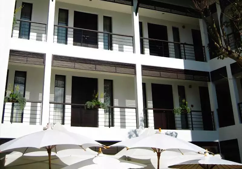 Fotos del hotel 296 The Radtanaiya Residence:  18