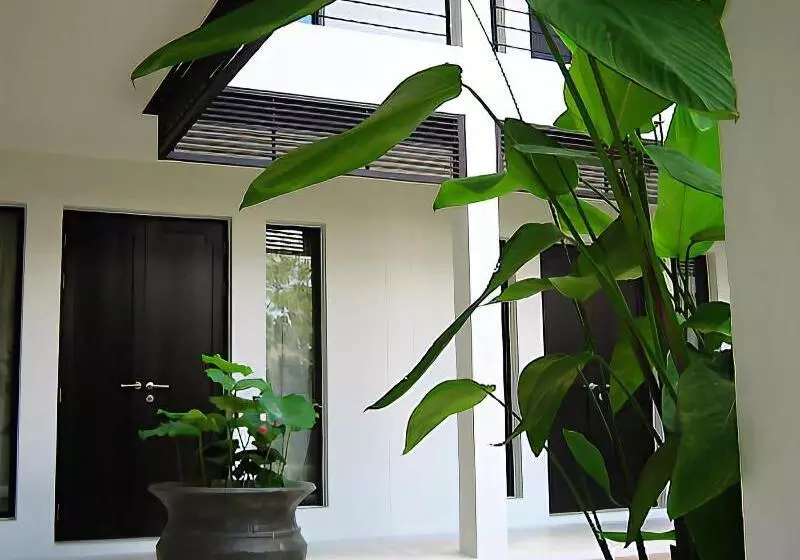 Fotos del hotel 296 The Radtanaiya Residence:  24