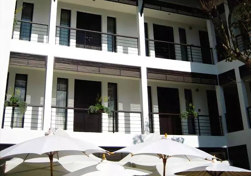 Fotos del hotel 296 The Radtanaiya Residence:  20