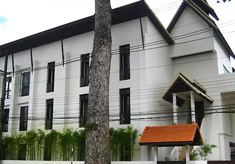 296 The Radtanaiya Residence