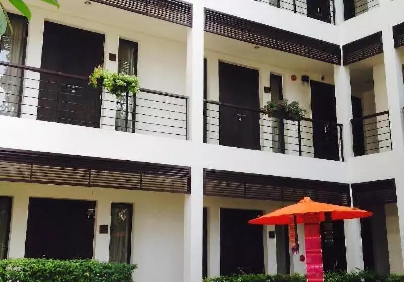 Fotos del hotel 296 The Radtanaiya Residence:  21