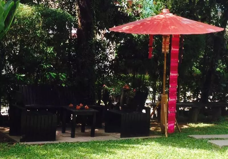 Fotos del hotel 296 The Radtanaiya Residence:  14