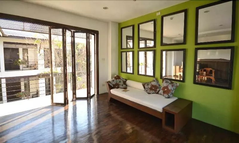 Fotos del hotel 296 The Radtanaiya Residence:  2