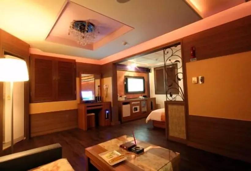 Fotos del hotel World Tourist:  24