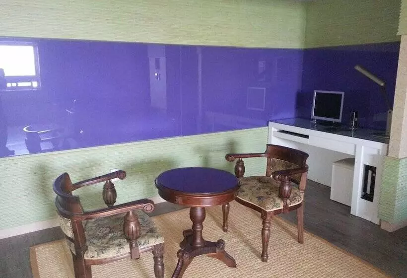 Fotos del hotel World Tourist:  13