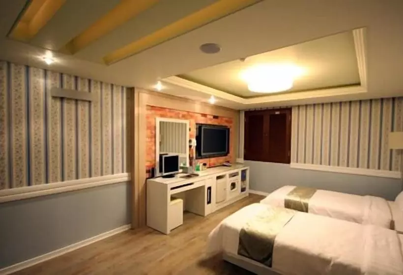 Fotos del hotel World Tourist:  22