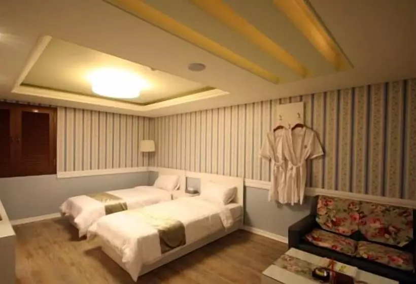 Fotos del hotel World Tourist:  20