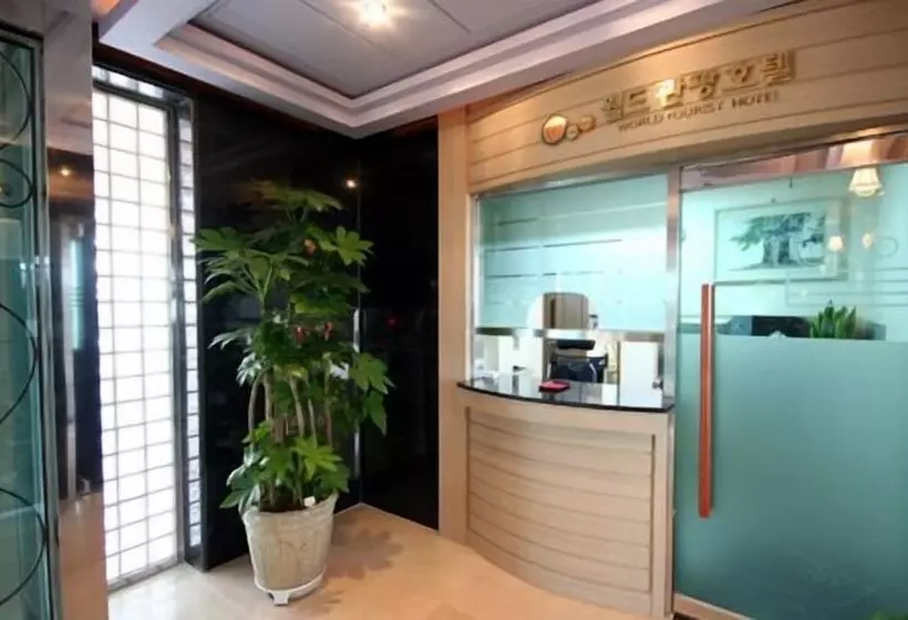 Fotos del hotel World Tourist:  3