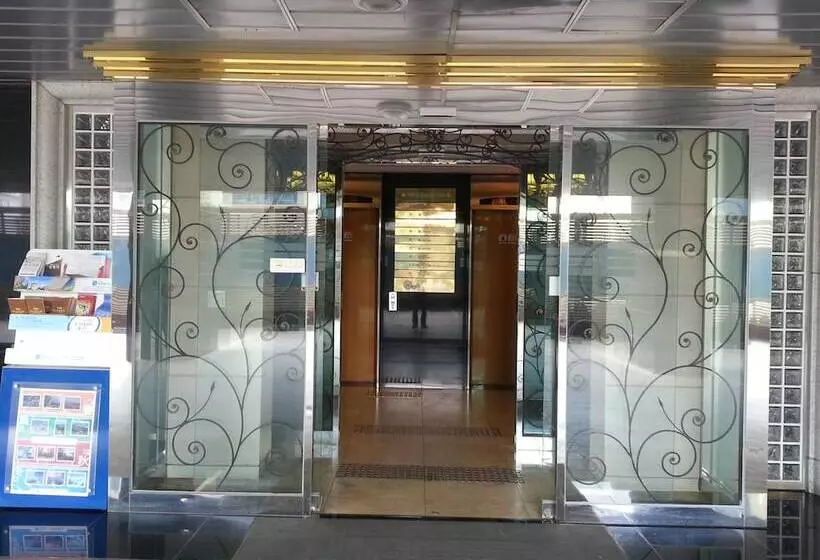 Fotos del hotel World Tourist:  12