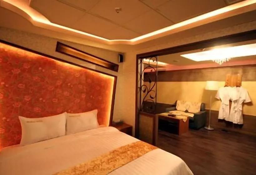 Fotos del hotel World Tourist:  17