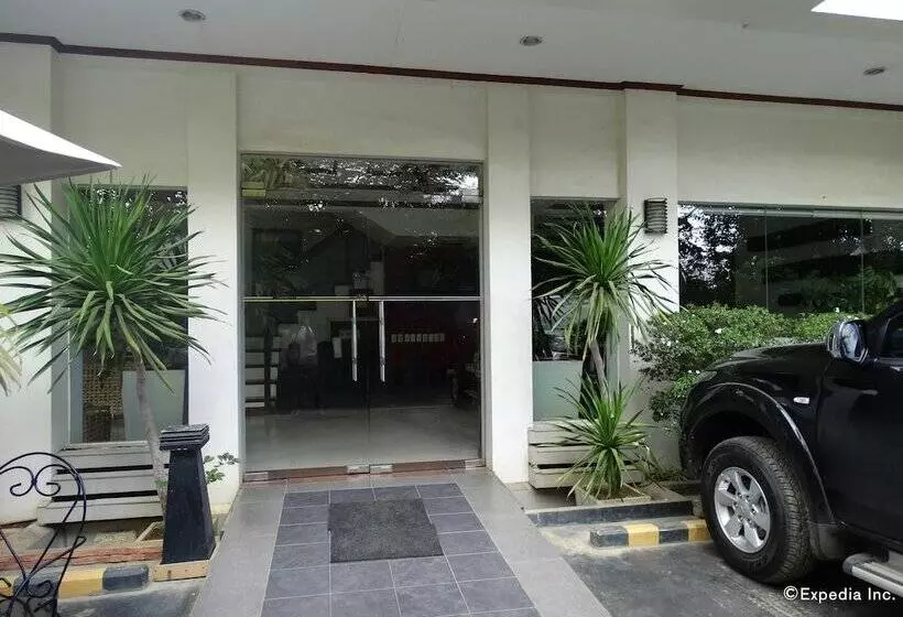 Fotos del hotel Ipil Suites Puerto Princesa:  11