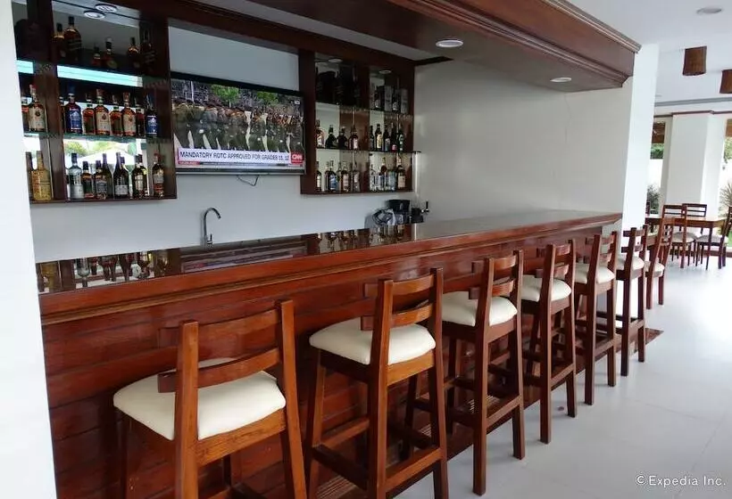 Fotos del hotel Ipil Suites Puerto Princesa:  5